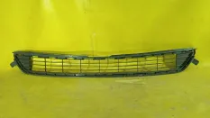 Решетка бампера центральная toyota RAV4