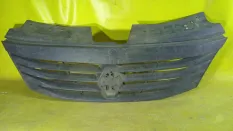 Решетка радиатора renault Logan