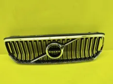Решетка радиатора Volvo xc 40