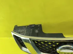 Решетка радиатора nissan navara