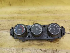 Блок управления отопителем Mitsubishi Lancer 10