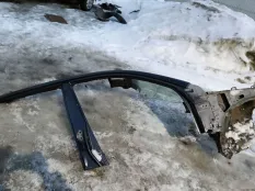 Брус крыши Toyota RAV4
