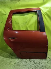 Дверь Renault Duster