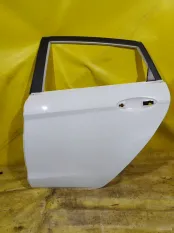 Дверь Ford Fiesta