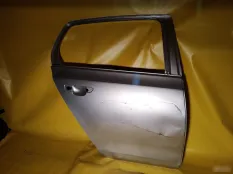 Дверь Volkswagen Golf 6