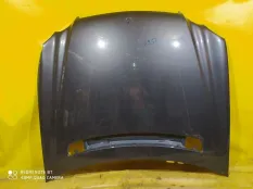 Капот Mercedes