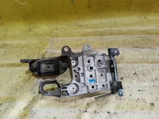 Кронштейн опора ДВС Nissan Qashqai
