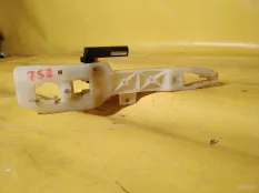 Кронштейн ручки Hyundai Solaris