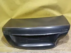 Крышка багажника Mercedes E