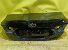Крышка багажника Toyota Camry