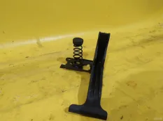 Крючок капота Renault Fluence