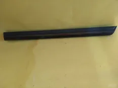 Молдинг двери Volkswagen Passat