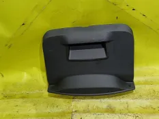 Обшивка двери багажника Renault Duster