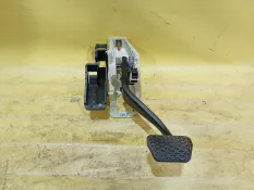 Педаль тормоза BMW 5