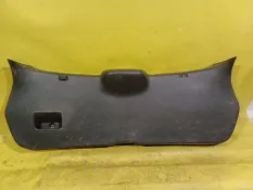 Обшивка двери багажника Nissan Qashqai