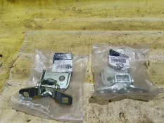 Петля двери Renault Logan
