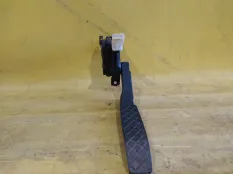 Педаль газа Audi Q7