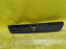 Решетка радиатора Opel Astra G