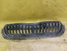 Решетка радиатора Skoda Rapid
