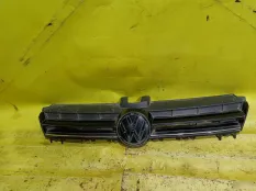 Решетка радиатора Volkswagen Golf 7