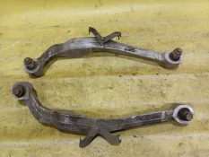 Рычаг поперечный Nissan Qashqai
