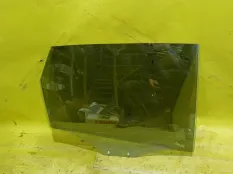 Стекло двери Audi Q5