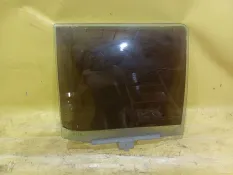 Стекло двери Volkswagen Golf 2