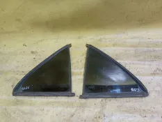 Стекло двери Mercedes C