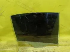 Стекло двери BMW 3