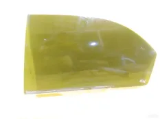 Стекло двери Kia Spectra