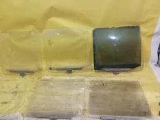 Стекло двери Volkswagen Golf 2