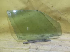 Стекло двери Mercedes C