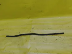 Уплотнитель капота Nissan Qashqai