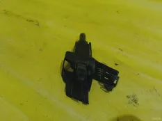 Форсунка омывателя фары Nissan Qashqai