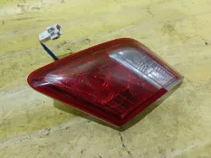 Фонарь внутренний Toyota Camry
