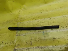 Уплотнитель капота Nissan Qashqai