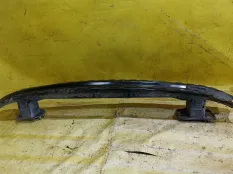 Усилитель бампера Mercedes E