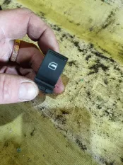 Кнопка стеклоподъемника Volkswagen Tiguan