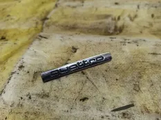 Эмблема решетки радиатора Audi Q7