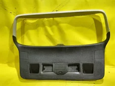 Обшивка двери багажника Volkswagen Passat