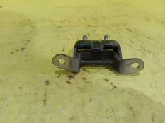 Петля двери nissan Qashqai