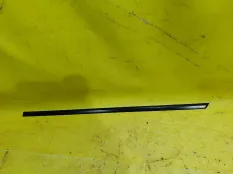 Молдинг двери Volkswagen Passat