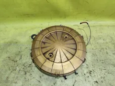 Корпус воздушного фильтра audi 80