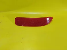 Отражатель в бампер renault Logan