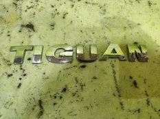 Эмблема крышки багажника Volkswagen Tiguan