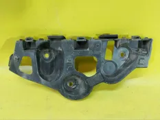 Кронштейн бамперa renault Sandero