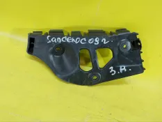 Кронштейн бамперa renault Sandero