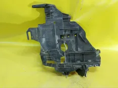 Кронштейн фары Volkswagen Touareg