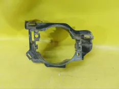 Кронштейн противотуманной фары renault Logan