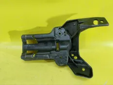 Кронштейн форсунки омывателя фары renault Logan